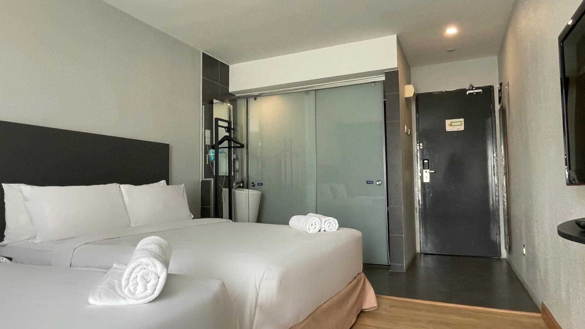 The Leverage Business Hotel - Rawang Bagian luar foto