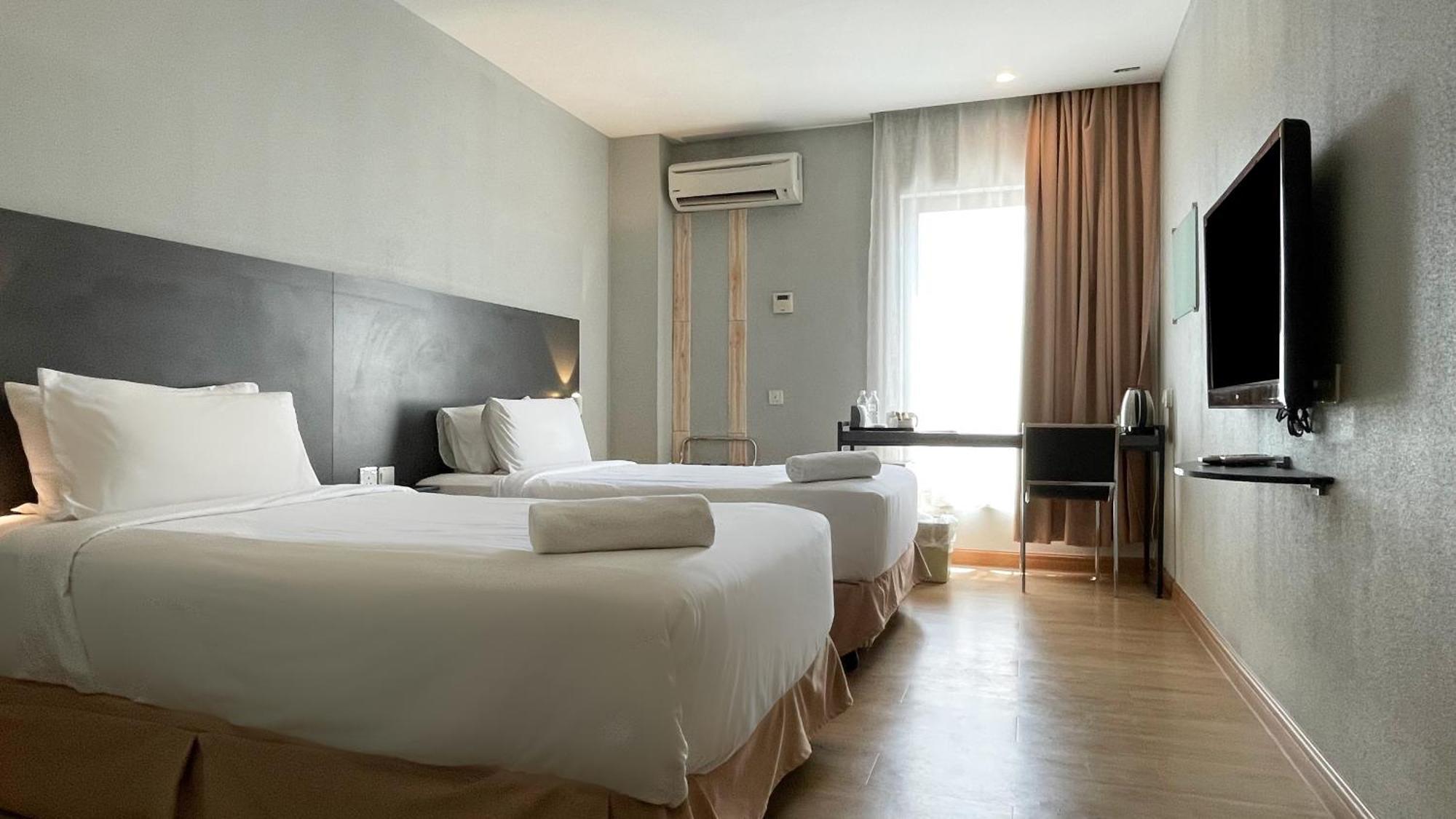 The Leverage Business Hotel - Rawang Bagian luar foto