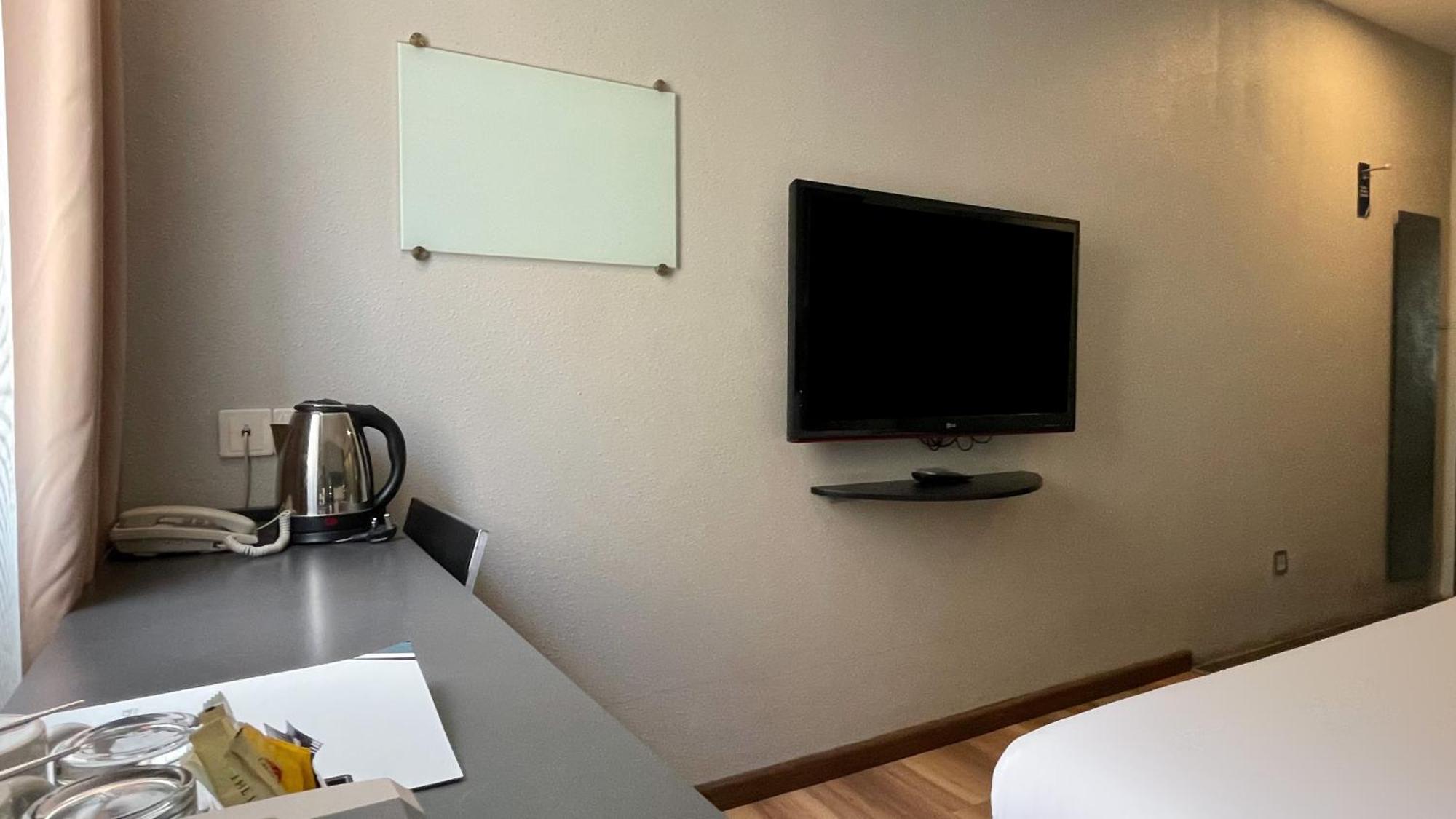 The Leverage Business Hotel - Rawang Bagian luar foto