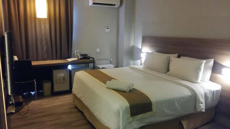 The Leverage Business Hotel - Rawang Bagian luar foto